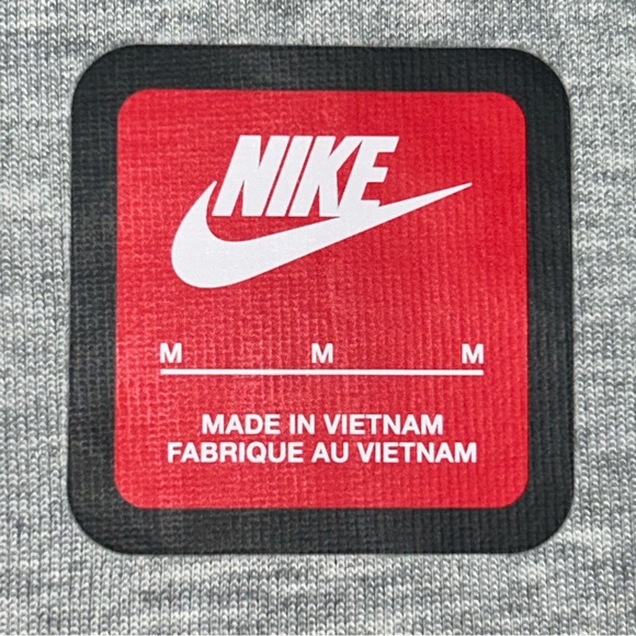 Nike Sportswear Tech Fleece OG size Medium Women’s - Picture 13 of 14